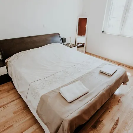 One Bedroom At 25 M Away From The With Sea View Furnished Balcony And Wifi Apartment Trogir